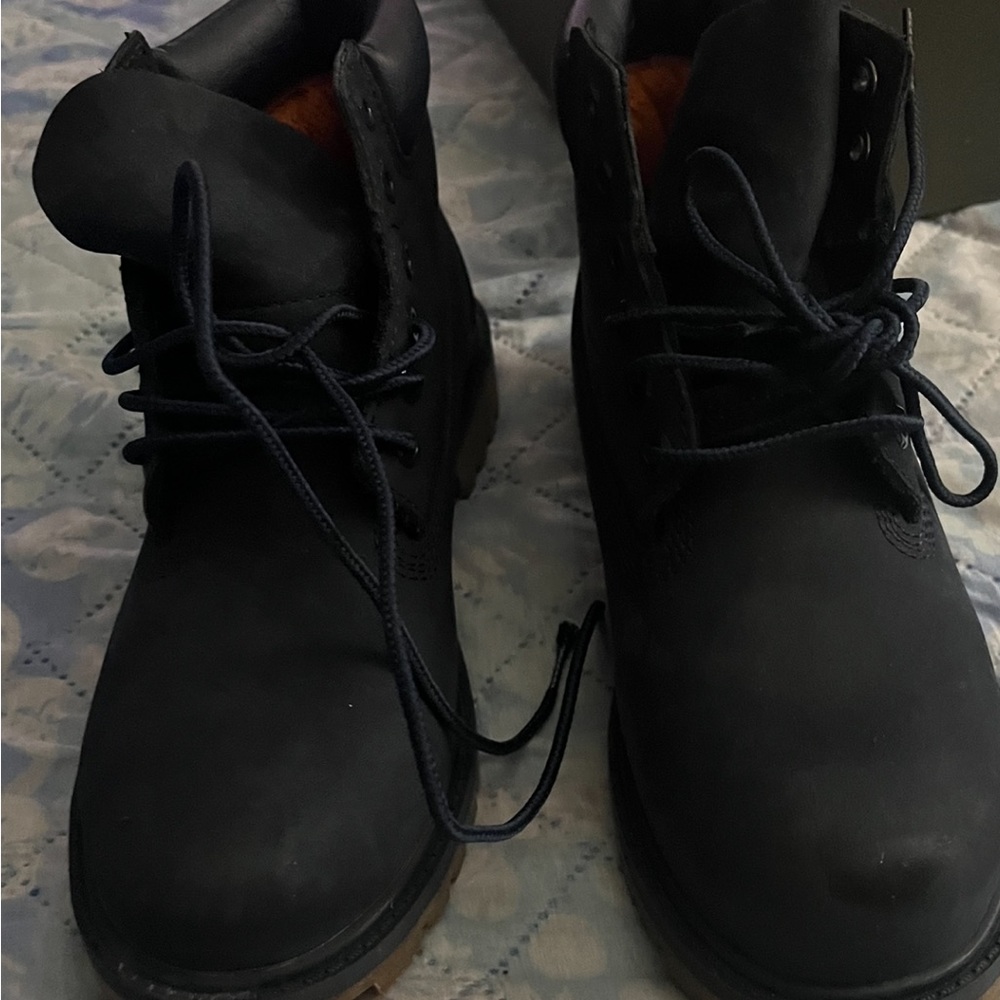 Boys navy blue timberlands
